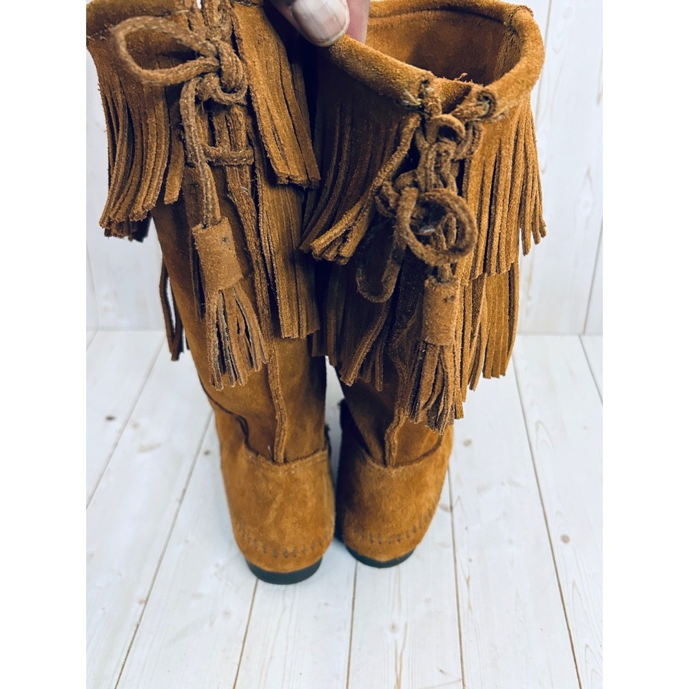 Minnetonka Women's Size 6 Two Layer Fringe Suede Moccasin Size Zipper Boots - Picture 3 of 8